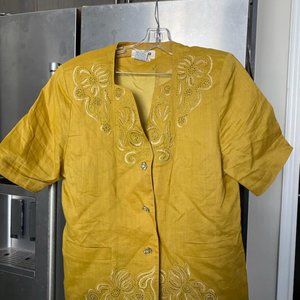 VINTAGE  100% LINEN   J.SONG EMBROIDERED  SHIRT .